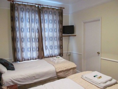 The Pines Guest Accommodation Chippenham (Wiltshire) Exterior foto